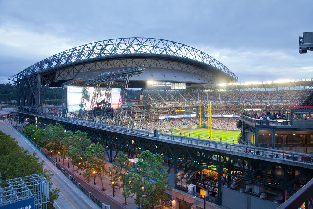 Silver Cloud Hotel - Seattle Stadium Экстерьер фото